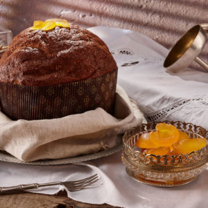 CHOCOLATE PANETTONE with dark chocolate and apricots